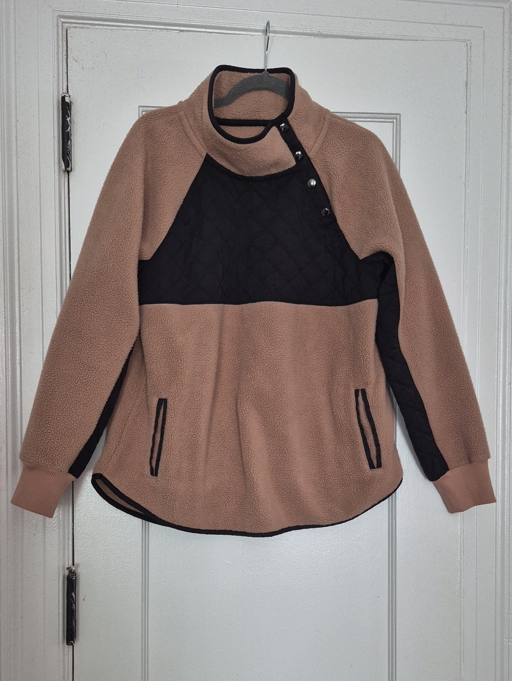 Abercrombie & Fitch Asymmetrical Snap-Up Fleece Pullover